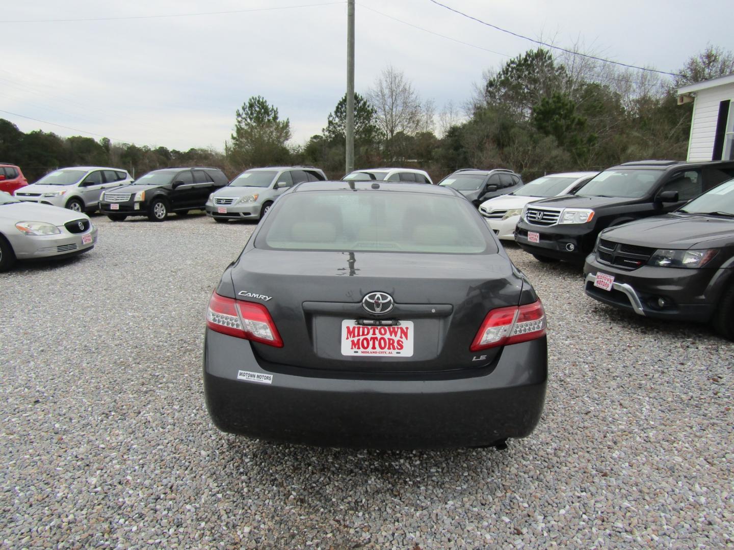 2011 Gray Toyota Camry LE (4T1BF3EK7BU) , Automatic transmission, located at 15016 S Hwy 231, Midland City, AL, 36350, (334) 983-3001, 31.306210, -85.495277 - Photo#6